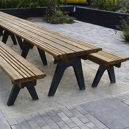COMPAS : BANC & TABLE