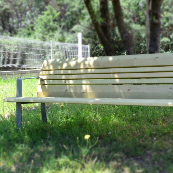 LUCY : BANCS