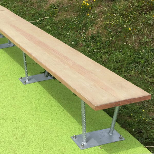 AIGUILLE ENFANTS : BANCS & TABLE